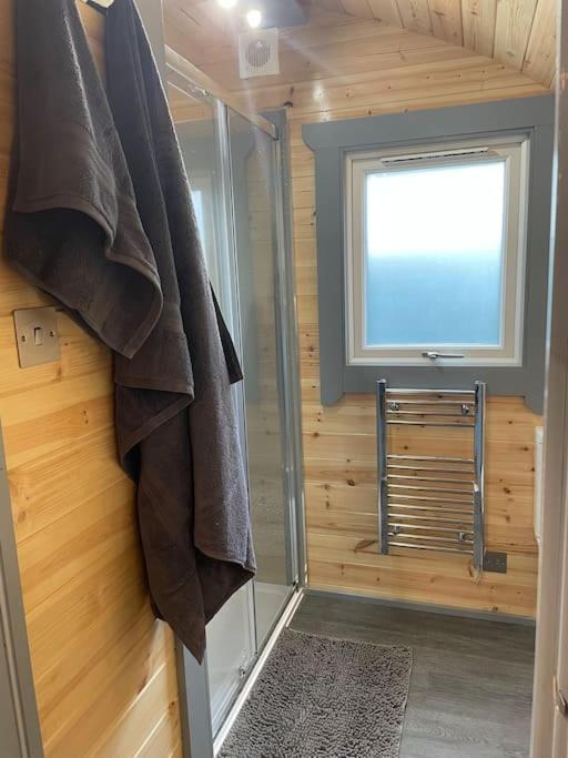 Апартаменты Bonny Wee Snug - Pod In Спин-Бридж Экстерьер фото